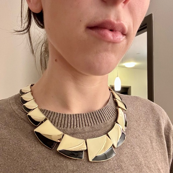 Black, white and gold statement necklace - Picture 1 of 5